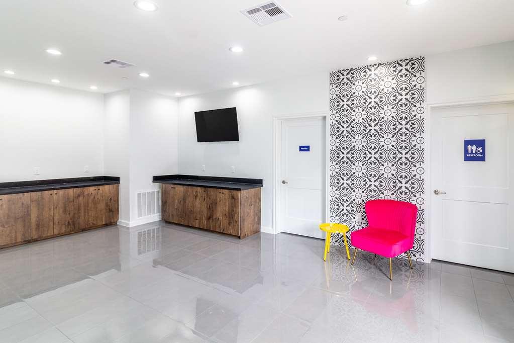 Hotel Americas Value & Kingwood Iah Airport